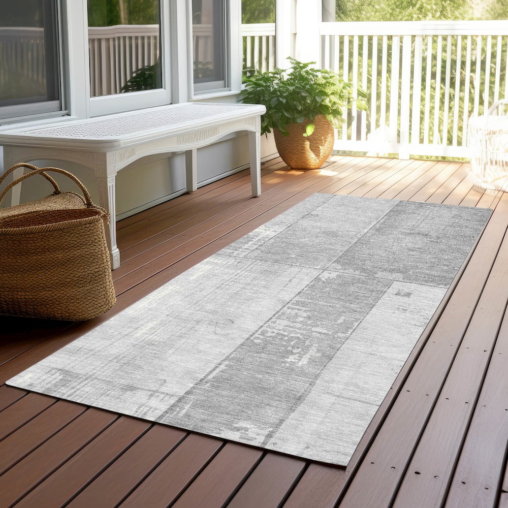 Machine Washable Indoor/Outdoor Chantille Gray 2'3" x 7'6" Runner Rug. Picture 6