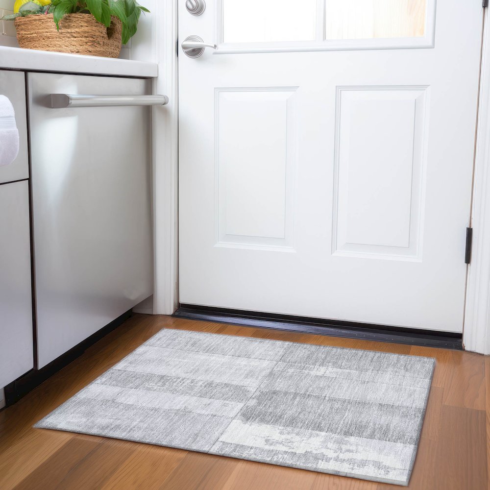 Machine Washable Indoor/Outdoor Chantille Gray 1'8" x 2'6" Rug. Picture 5