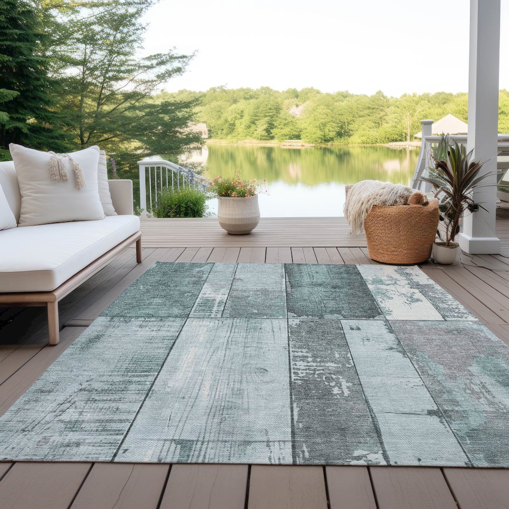 Machine Washable Indoor/Outdoor Chantille Seafoam 2'6" x 3'10" Rug. Picture 7