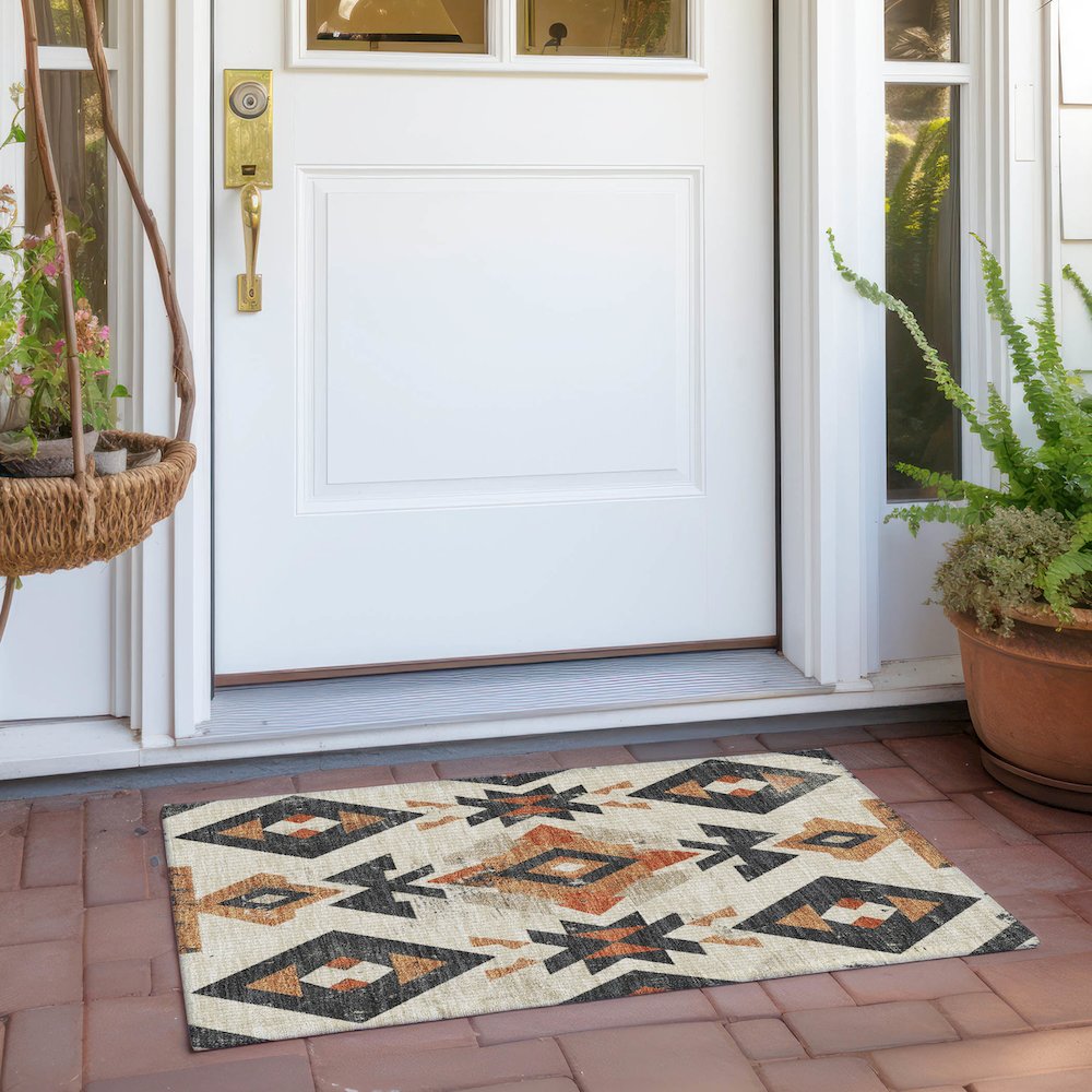 Machine Washable Indoor/Outdoor Chantille Ivory 1'8" x 2'6" Rug. Picture 6