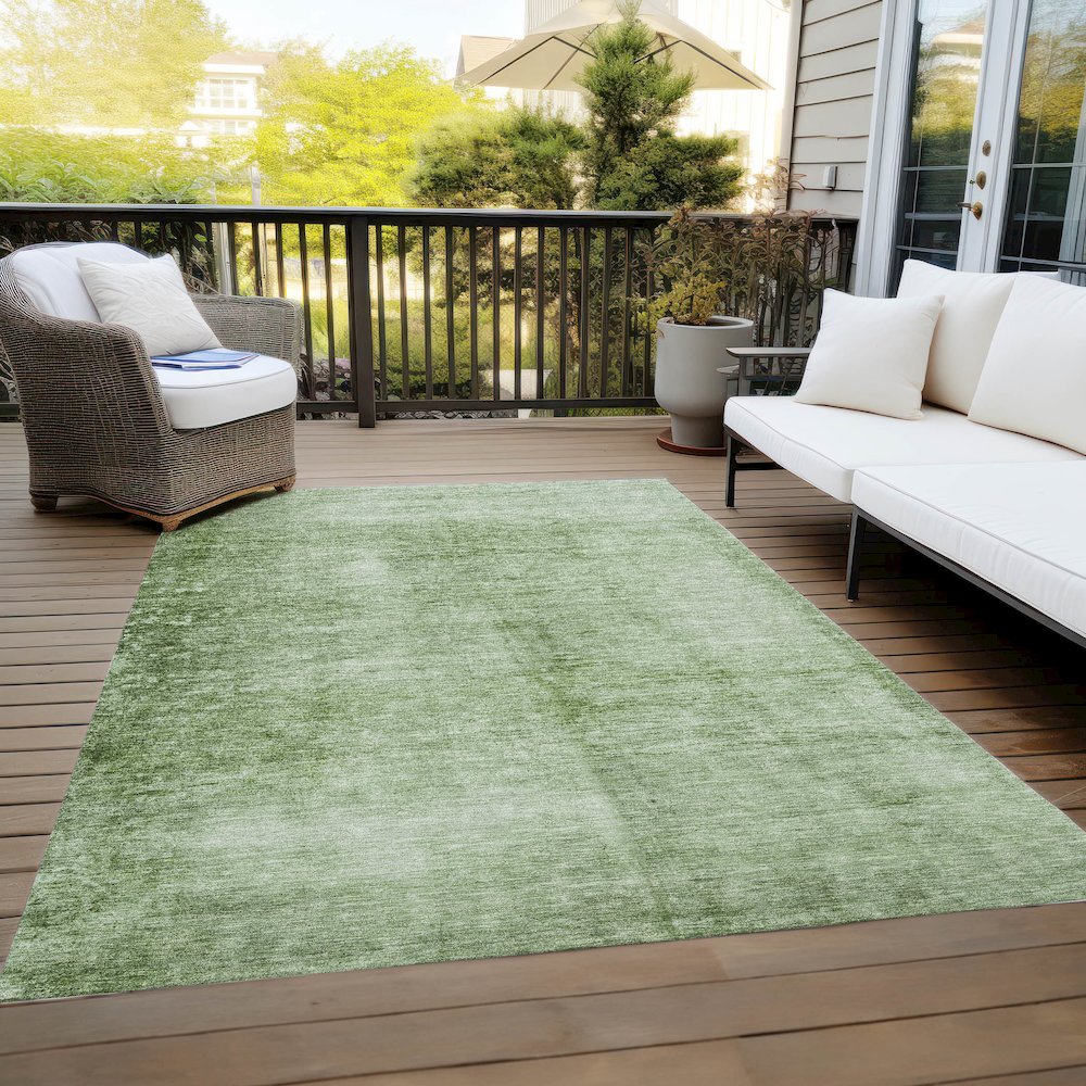 Machine Washable Indoor/Outdoor Chantille Aloe 2'6" x 3'10" Rug. Picture 8