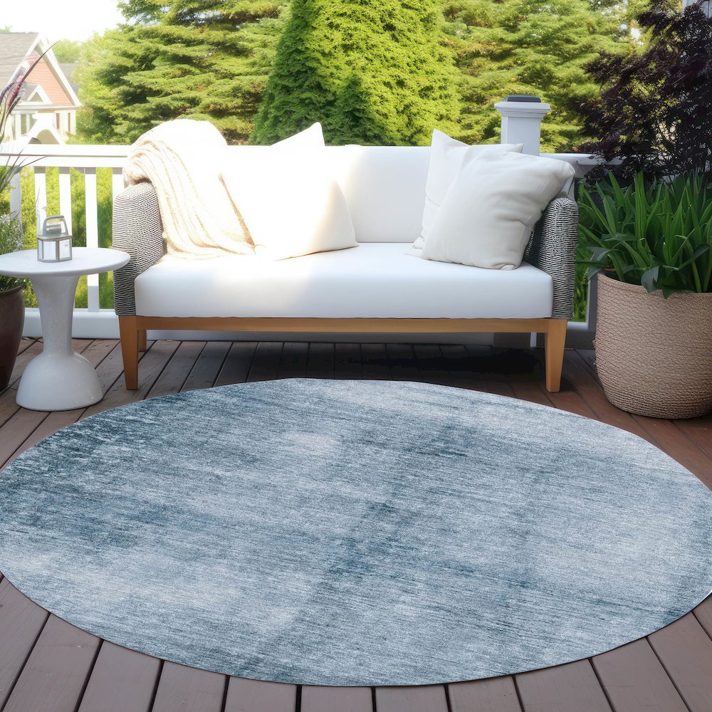 Machine Washable Indoor/Outdoor Chantille Denim 8' x 8' Round Rug. Picture 6