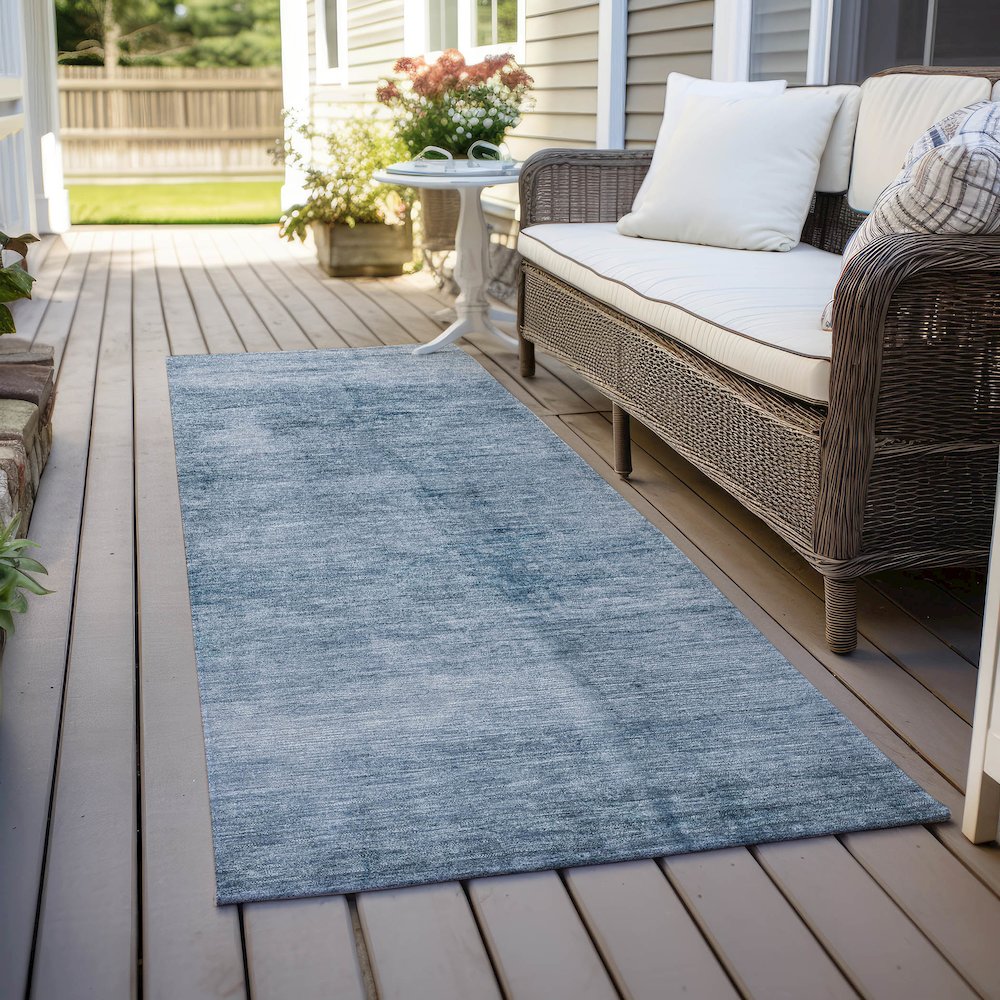 Machine Washable Indoor/Outdoor Chantille Denim 2'3" x 7'6" Runner Rug. Picture 6
