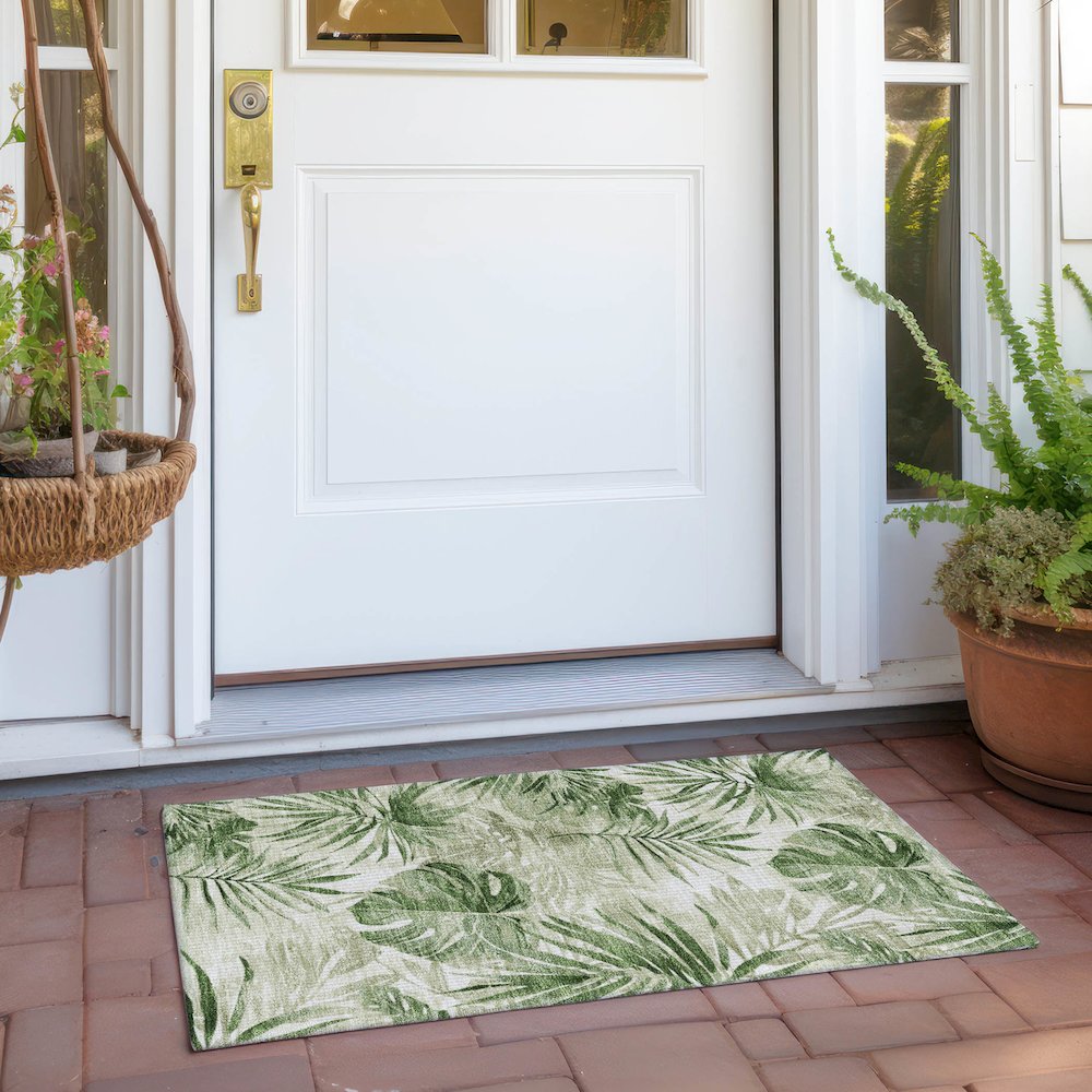 Machine Washable Indoor/Outdoor Chantille Aloe 1'8" x 2'6" Rug. Picture 6