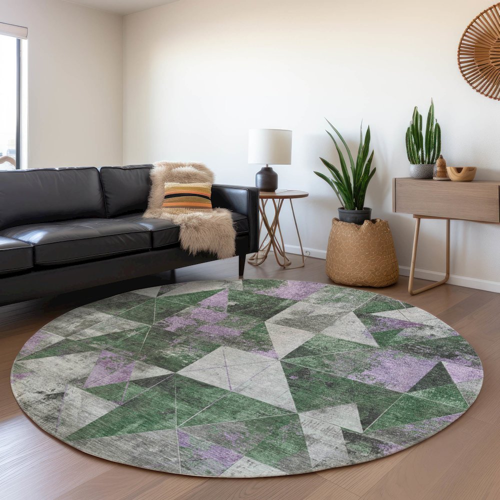 Machine Washable Indoor/Outdoor Chantille Emerald 8' x 8' Round Rug. Picture 5