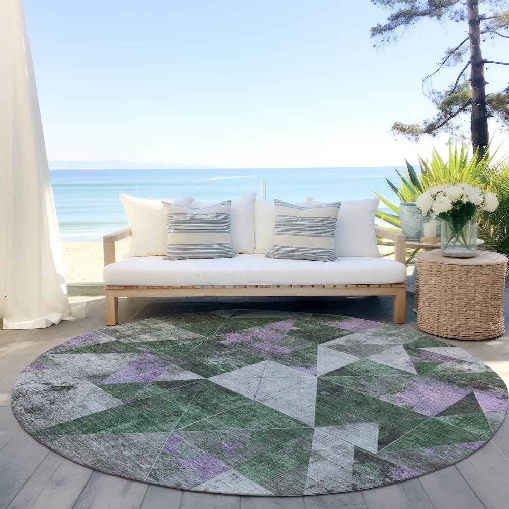 Machine Washable Indoor/Outdoor Chantille Emerald 8' x 8' Round Rug. Picture 6