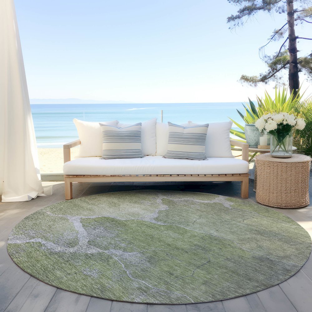 Machine Washable Indoor/Outdoor Chantille Green 8' x 8' Round Rug. Picture 6
