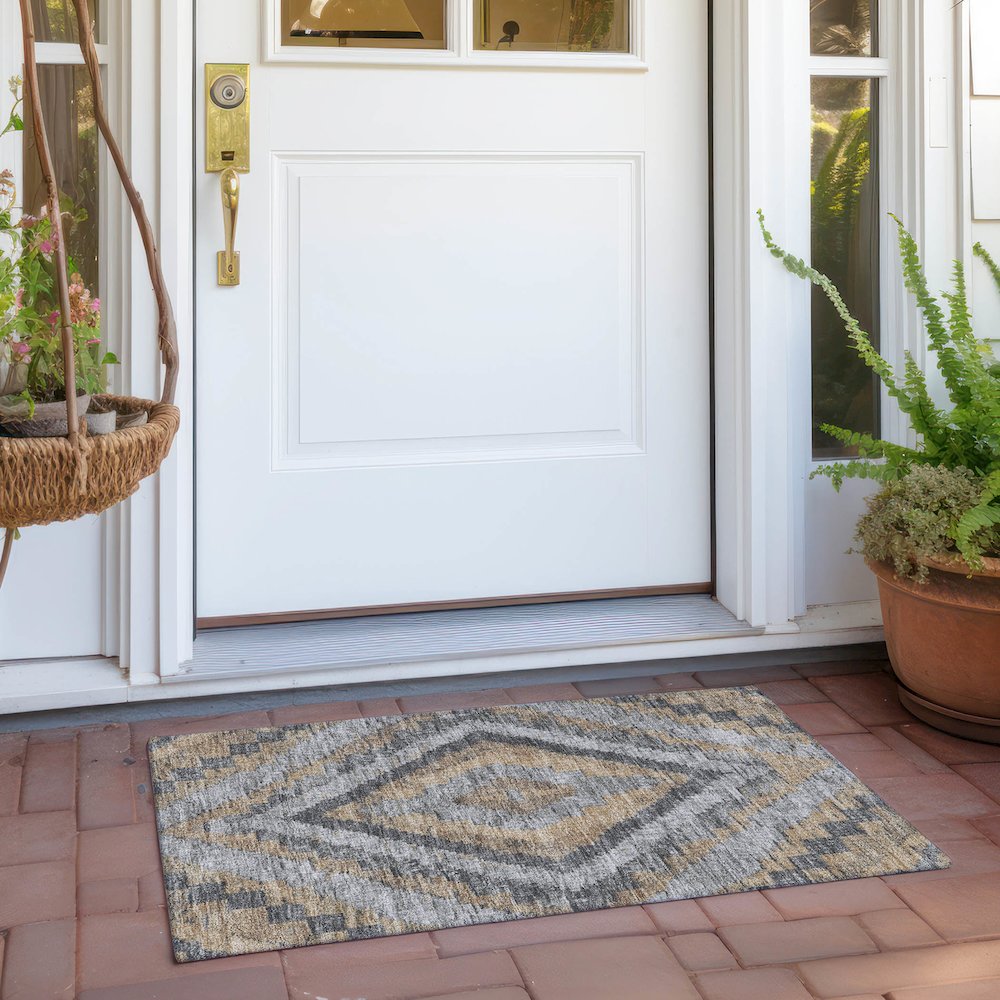 Machine Washable Indoor/Outdoor Chantille Khaki 1'8" x 2'6" Rug. Picture 6