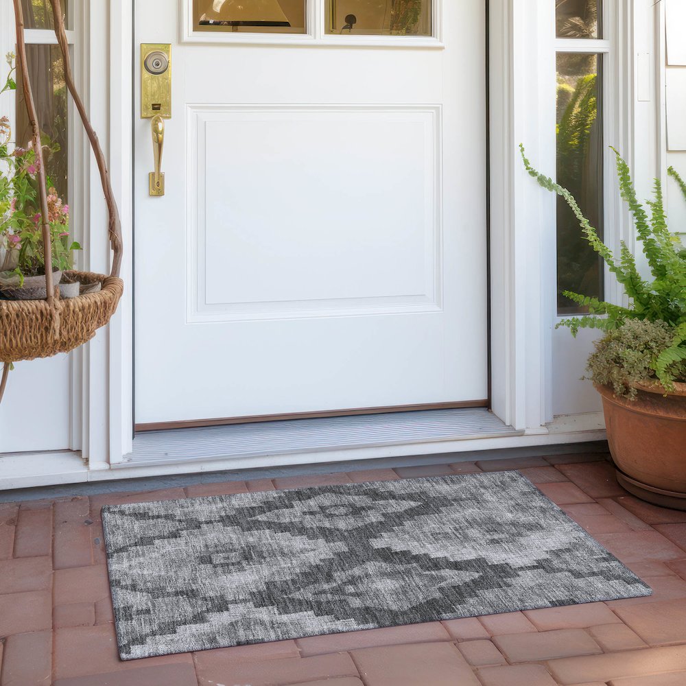 Machine Washable Indoor/Outdoor Chantille Gray 1'8" x 2'6" Rug. Picture 6