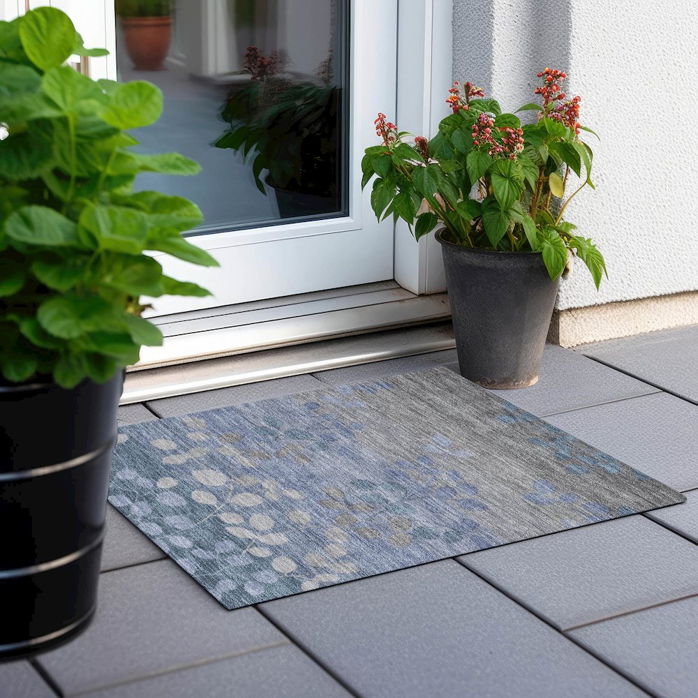 Machine Washable Indoor/Outdoor Chantille Denim 1'8" x 2'6" Rug. Picture 6