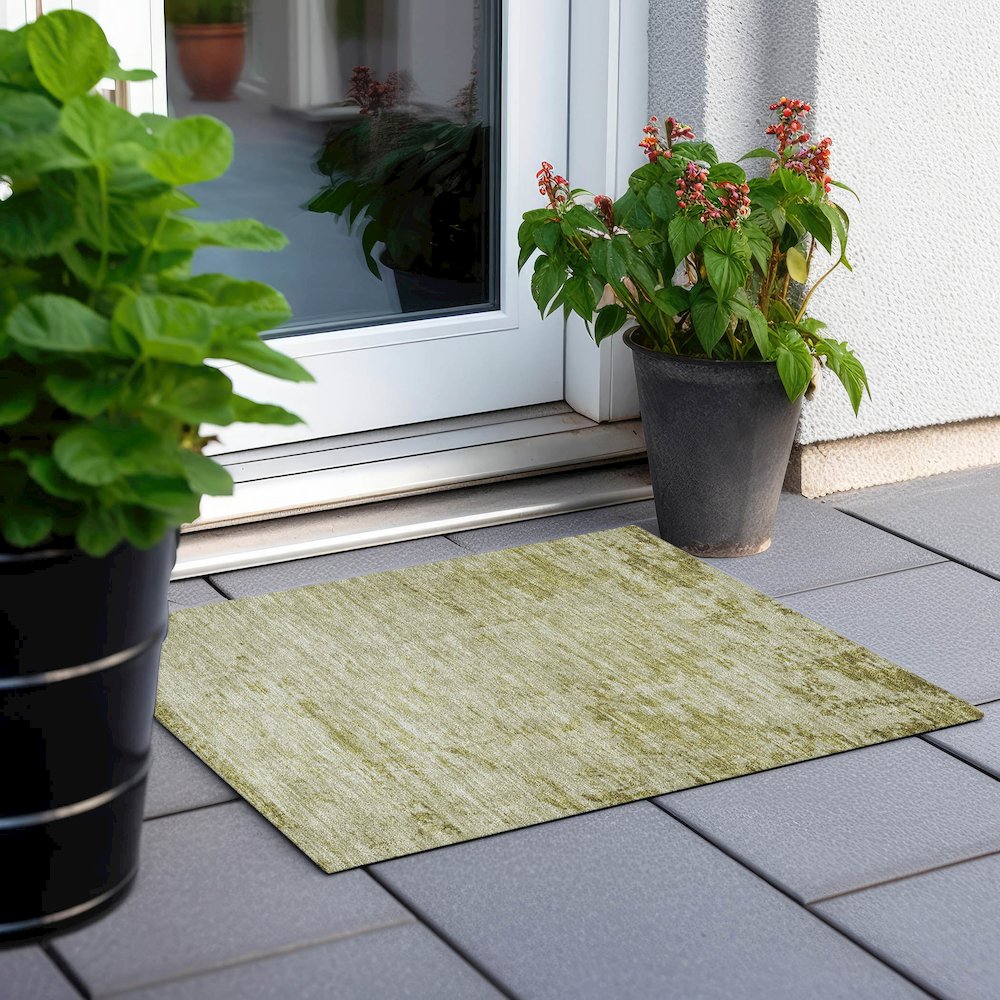 Machine Washable Indoor/Outdoor Chantille Aloe 1'8" x 2'6" Rug. Picture 6