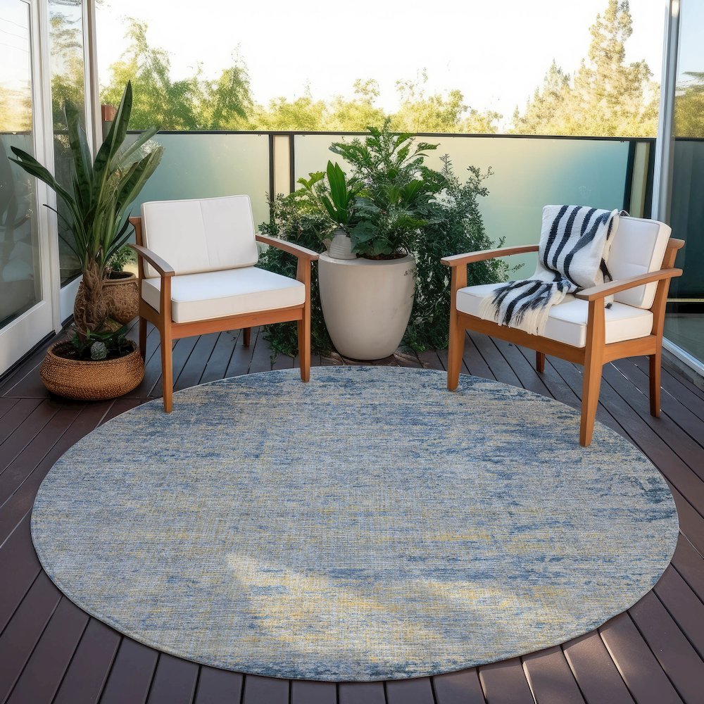 Machine Washable Indoor/Outdoor Chantille Navy 8' x 8' Round Rug. Picture 6