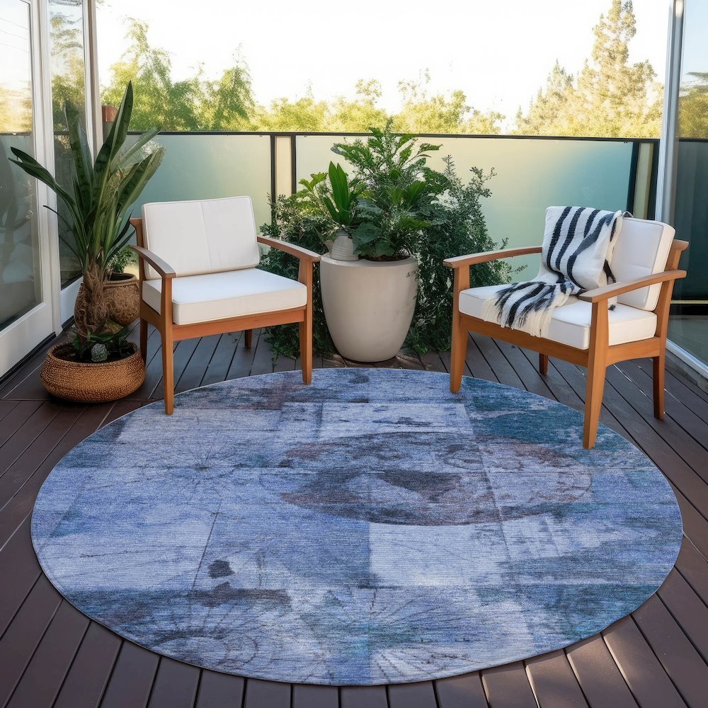 Machine Washable Indoor/Outdoor Chantille Blue 8' x 8' Round Rug. Picture 6