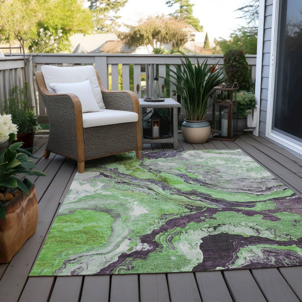Machine Washable Indoor/Outdoor Chantille Green 2'6" x 3'10" Rug. Picture 7