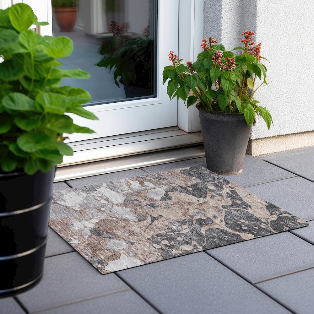 Machine Washable Indoor/Outdoor Chantille Mocha 1'8" x 2'6" Rug. Picture 6