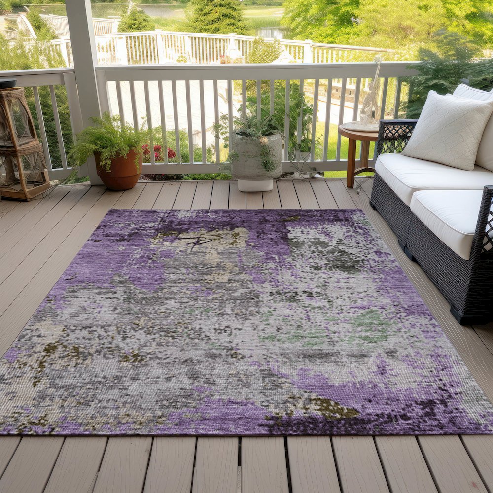 Machine Washable Indoor/Outdoor Chantille Lavender 2'6" x 3'10" Rug. Picture 8