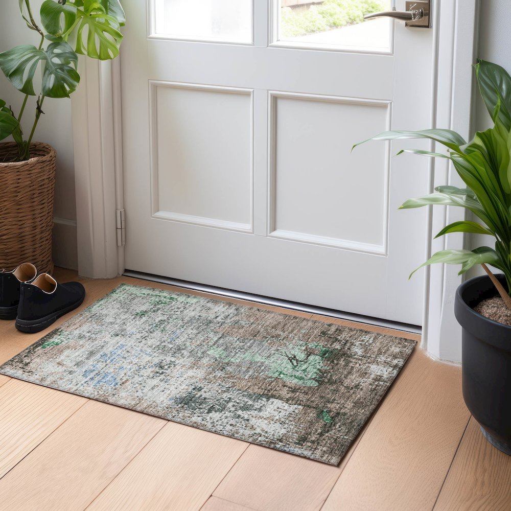 Machine Washable Indoor/Outdoor Chantille Taupe 1'8" x 2'6" Rug. Picture 5