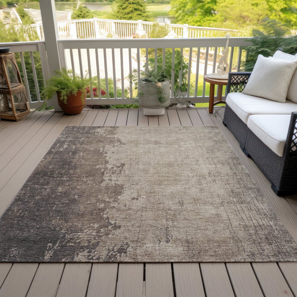 Machine Washable Indoor/Outdoor Chantille Taupe 2'6" x 3'10" Rug. Picture 8