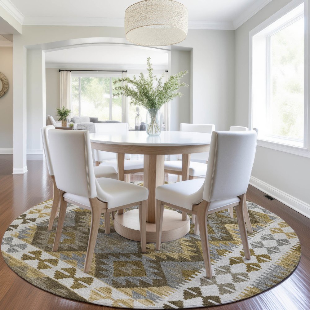 Machine Washable Indoor/Outdoor Chantille Brown 8' x 8' Round Rug. Picture 5
