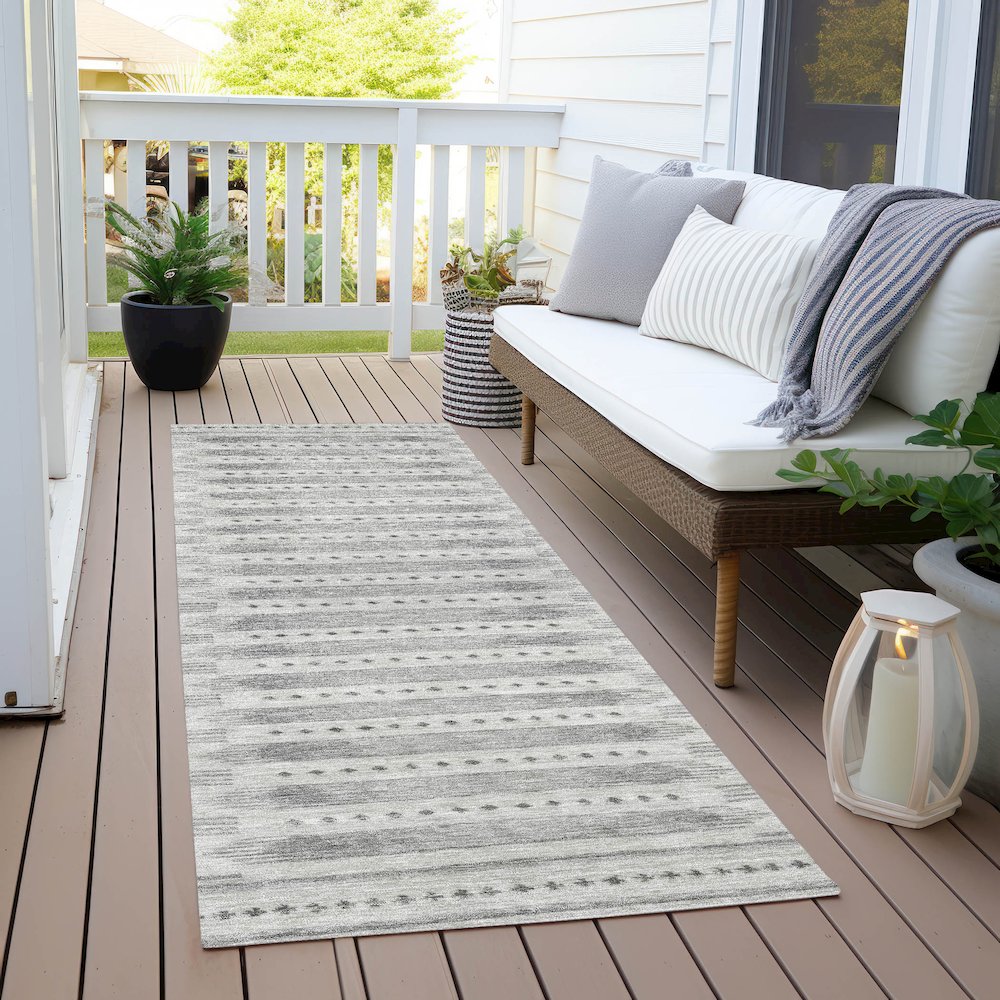 Machine Washable Indoor/Outdoor Chantille Gray 2'3" x 7'6" Runner Rug. Picture 6