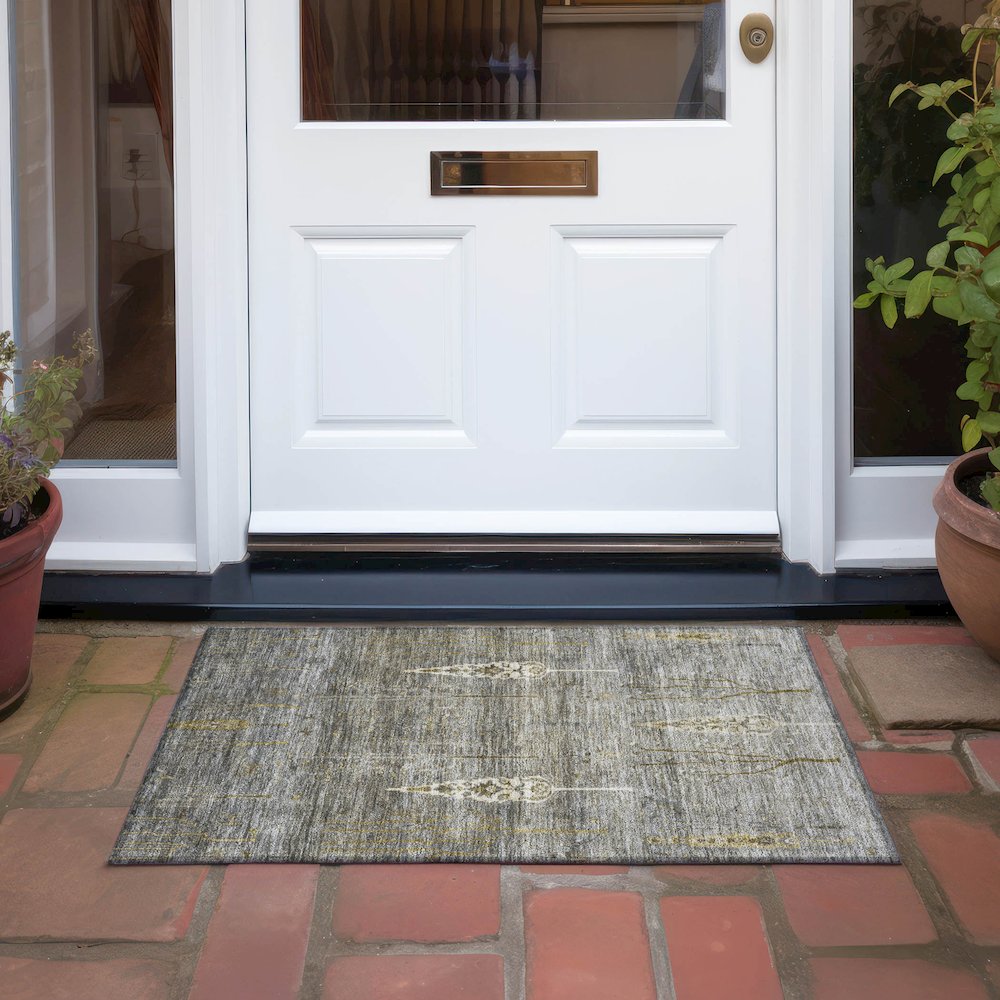 Machine Washable Indoor/Outdoor Chantille Pewter 1'8" x 2'6" Rug. Picture 6