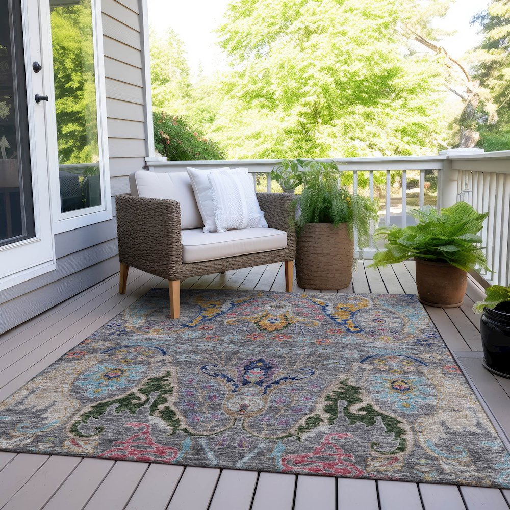Machine Washable Indoor/Outdoor Chantille Gray 2'6" x 3'10" Rug. Picture 8