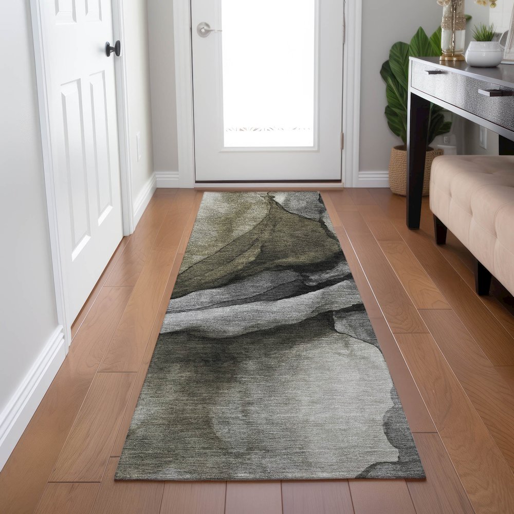 Machine Washable Indoor/Outdoor Chantille Gray 2'3" x 7'6" Runner Rug. Picture 5