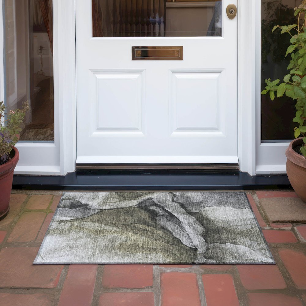 Machine Washable Indoor/Outdoor Chantille Gray 1'8" x 2'6" Rug. Picture 6