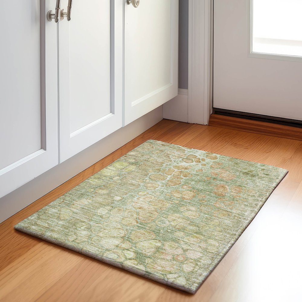 Machine Washable Indoor/Outdoor Chantille Aloe 1'8" x 2'6" Rug. Picture 5