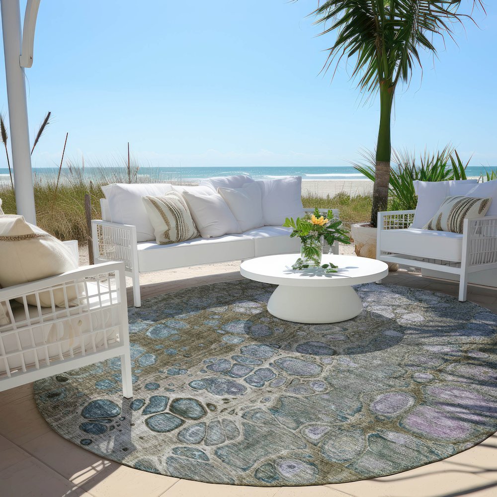 Machine Washable Indoor/Outdoor Chantille Brown 8' x 8' Round Rug. Picture 6