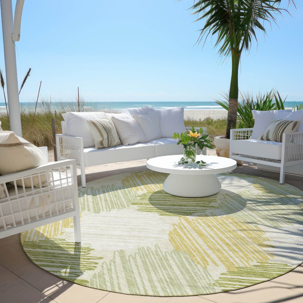 Machine Washable Indoor/Outdoor Chantille Green 8' x 8' Round Rug. Picture 6