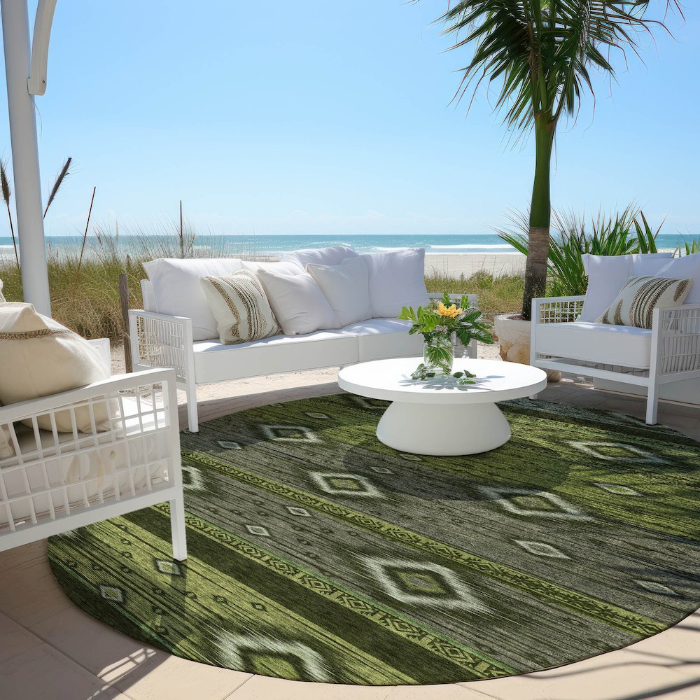 Machine Washable Indoor/Outdoor Chantille Aloe 8' x 8' Round Rug. Picture 6