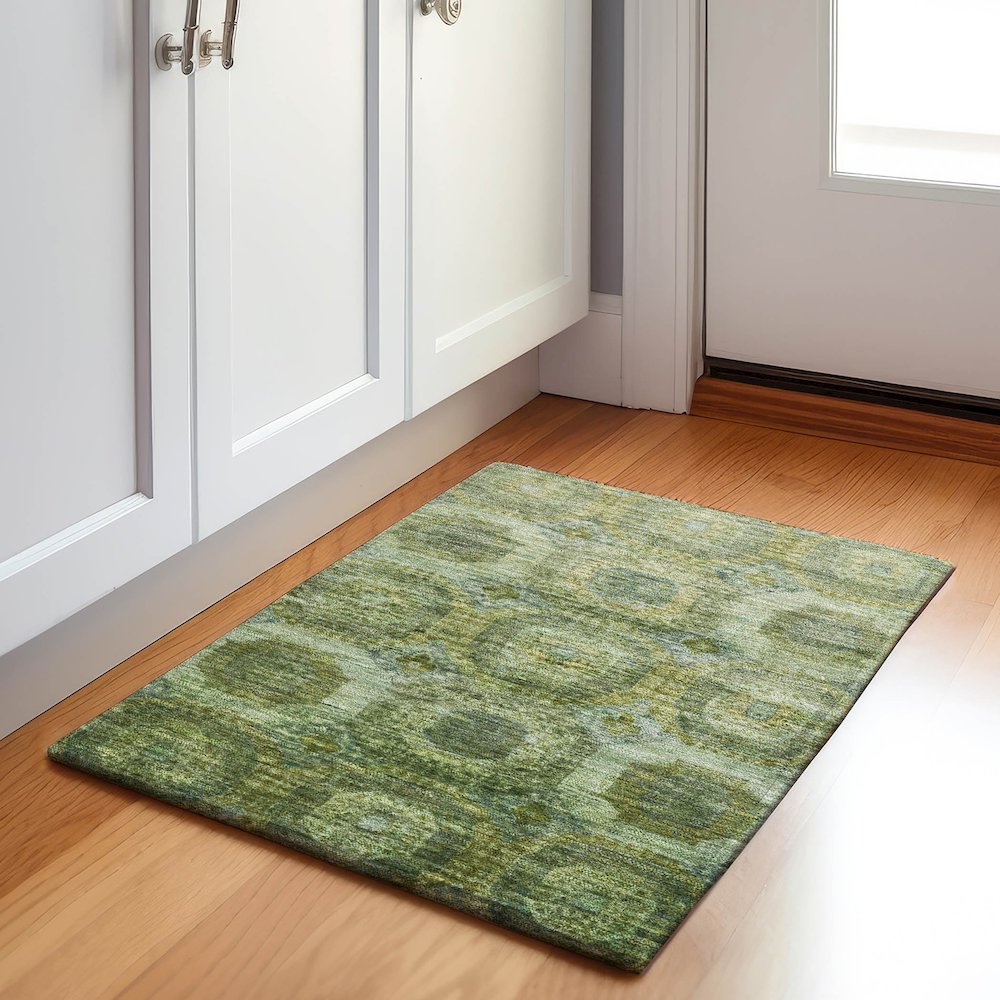 Machine Washable Indoor/Outdoor Chantille Aloe 1'8" x 2'6" Rug. Picture 5