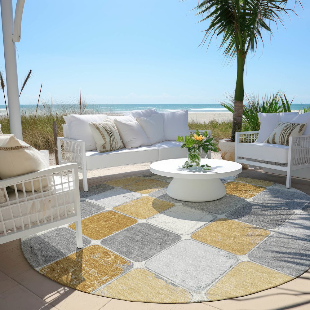 Machine Washable Indoor/Outdoor Chantille Gold 8' x 8' Round Rug. Picture 6