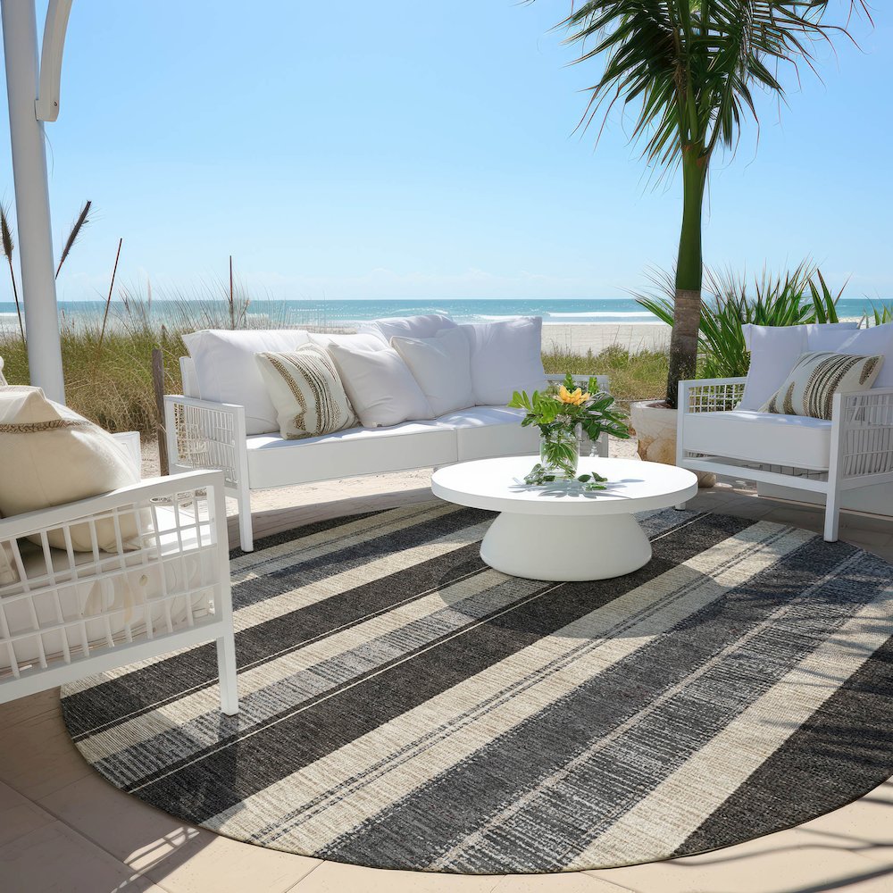 Machine Washable Indoor/Outdoor Chantille Black 8' x 8' Round Rug. Picture 6