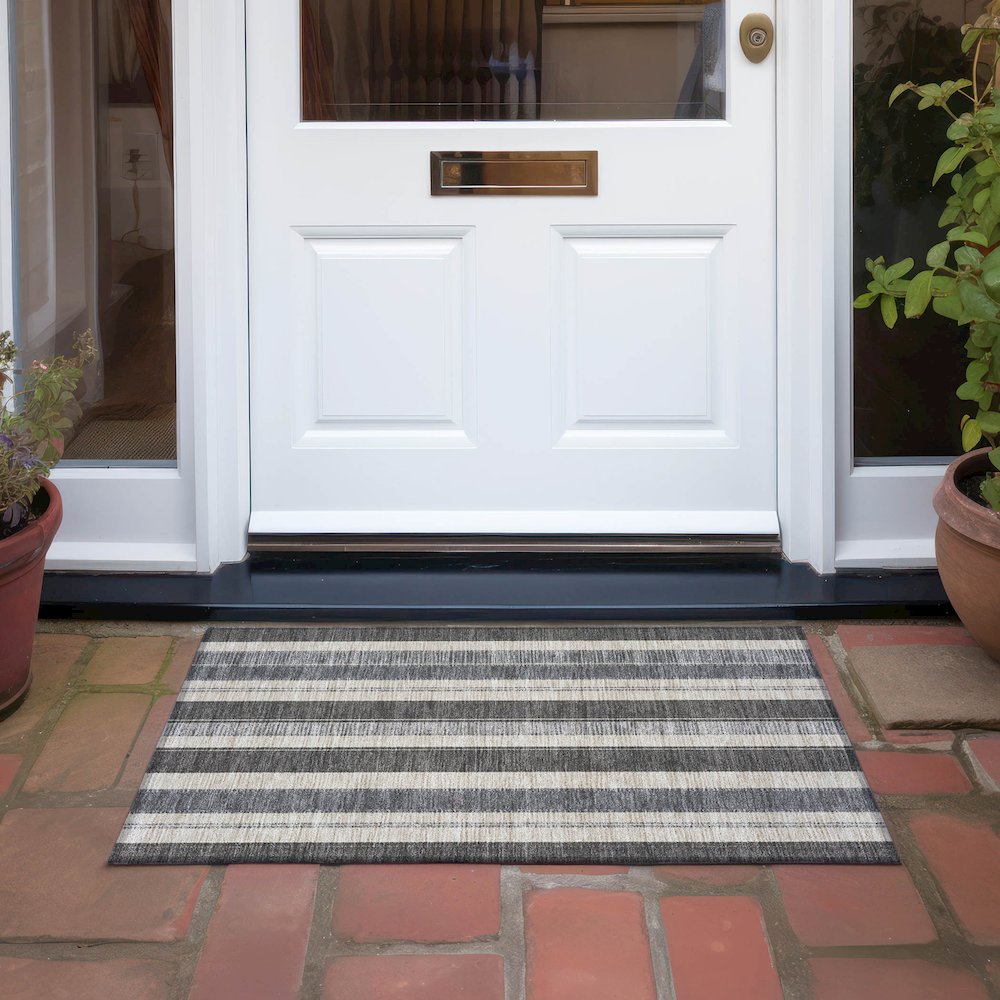 Machine Washable Indoor/Outdoor Chantille Black 1'8" x 2'6" Rug. Picture 6