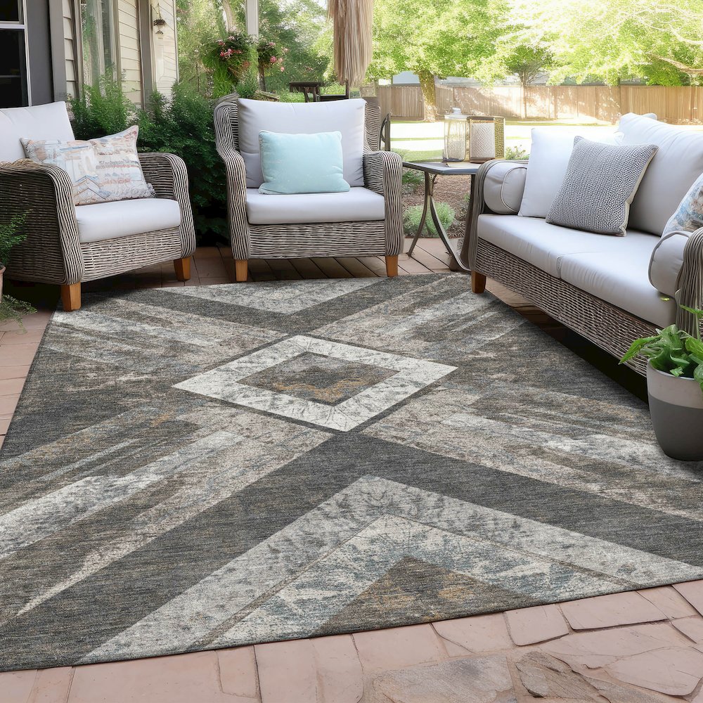 Machine Washable Indoor/Outdoor Chantille Brown 2'6" x 3'10" Rug. Picture 7