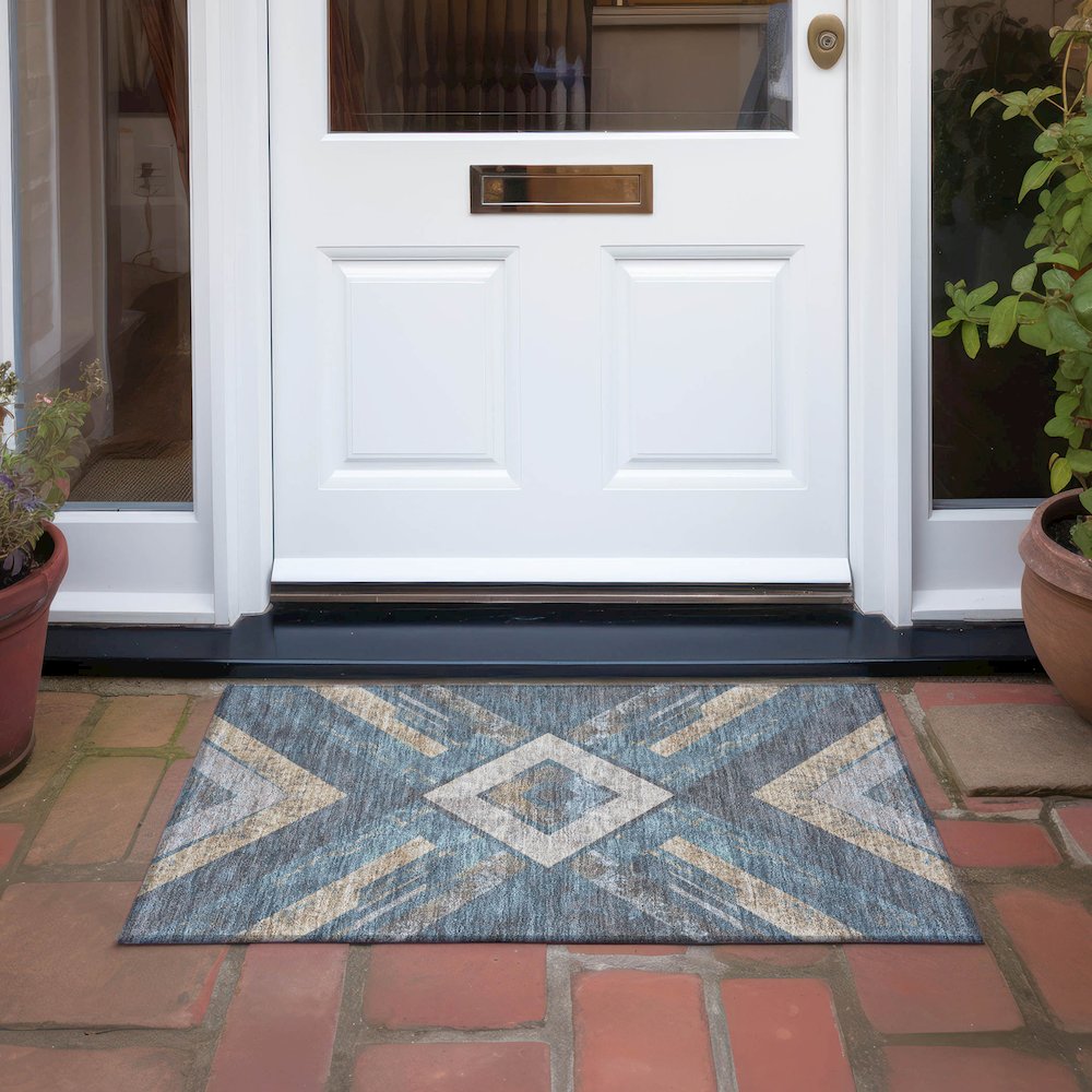 Machine Washable Indoor/Outdoor Chantille Navy 1'8" x 2'6" Rug. Picture 6