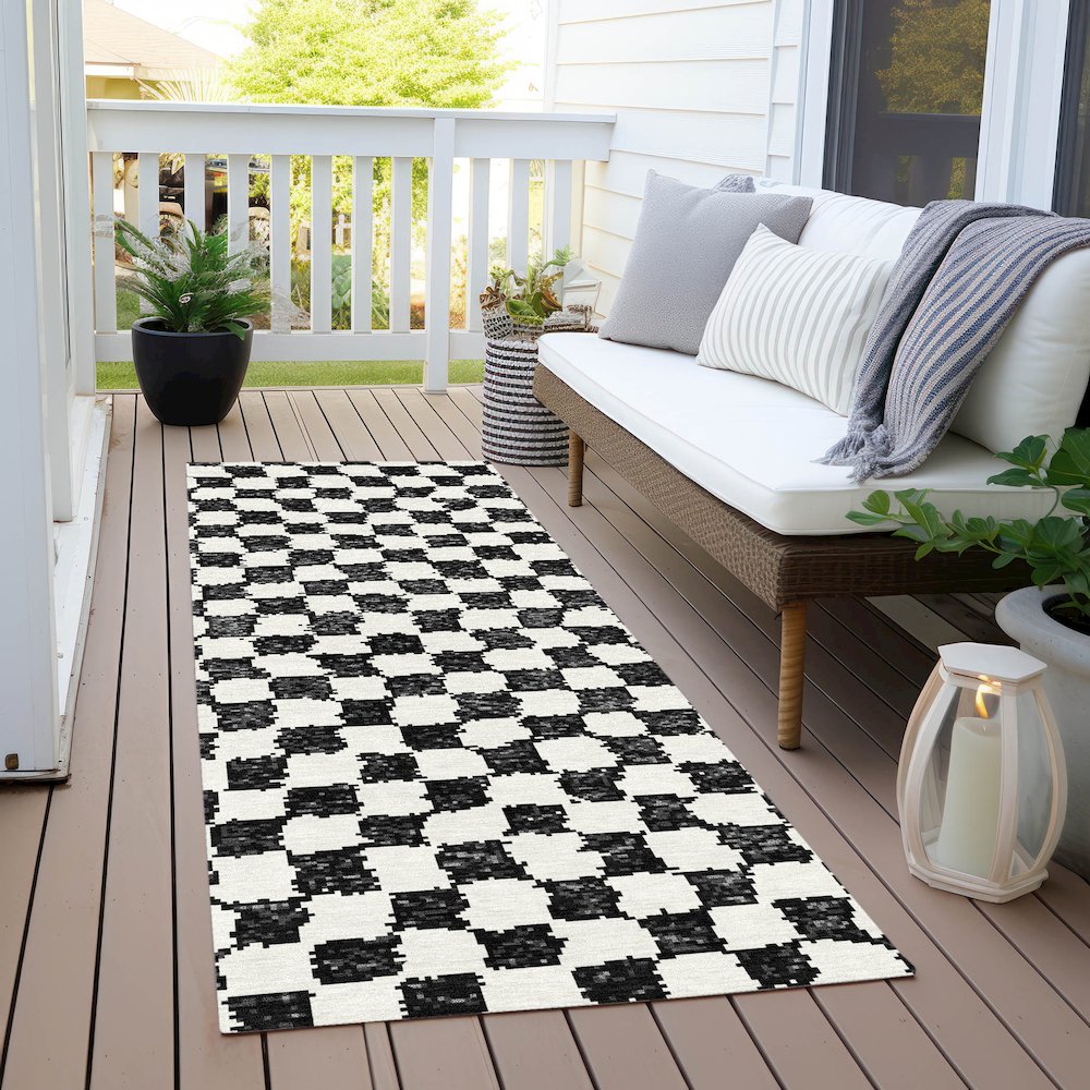 Machine Washable Indoor/Outdoor Chantille Black 2'3" x 7'6" Runner Rug. Picture 6