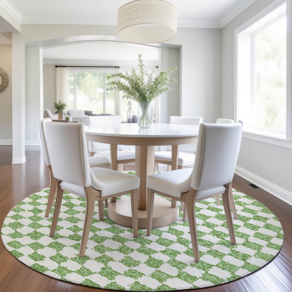Machine Washable Indoor/Outdoor Chantille Green 8' x 8' Round Rug. Picture 5