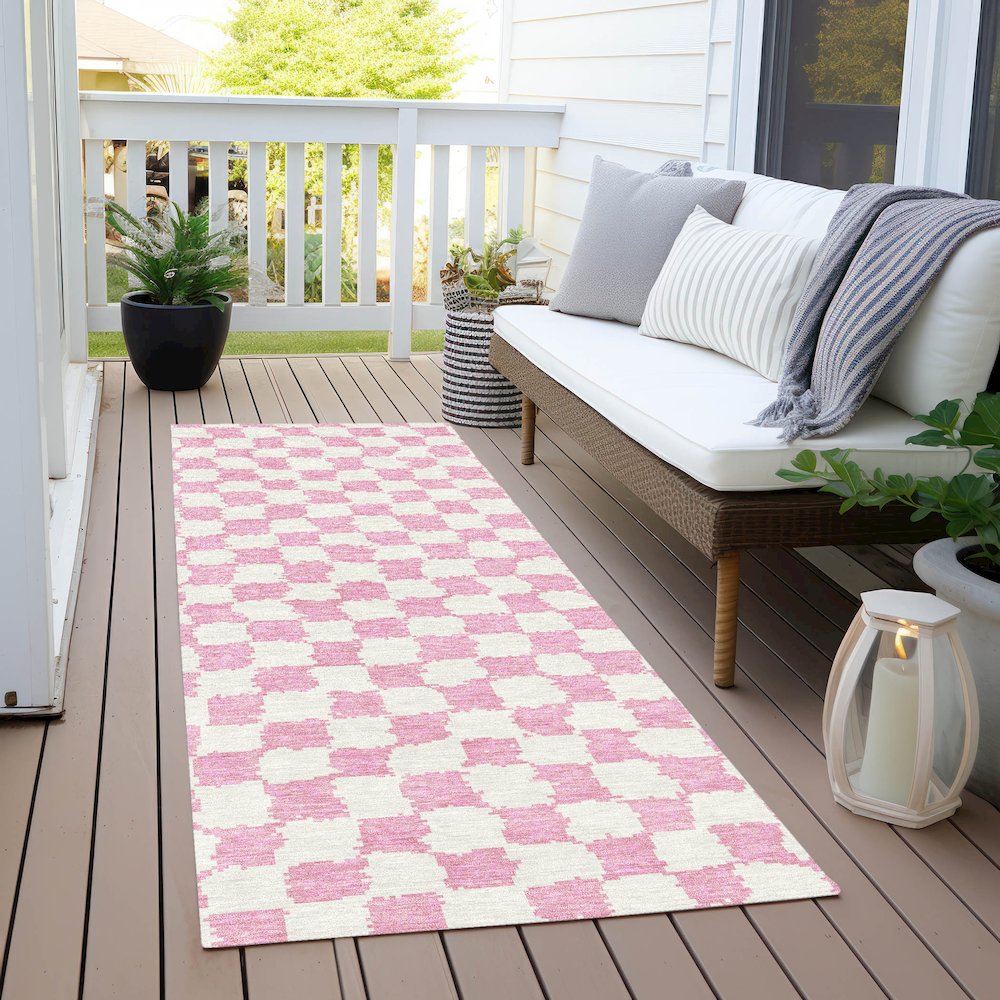 Machine Washable Indoor/Outdoor Chantille Pink 2'3" x 7'6" Runner Rug. Picture 6