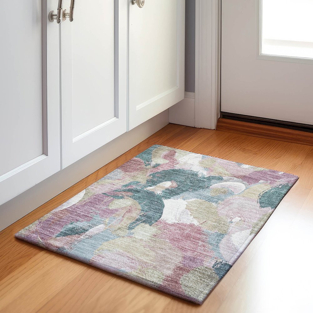 Machine Washable Indoor/Outdoor Chantille Mauve 1'8" x 2'6" Rug. Picture 5