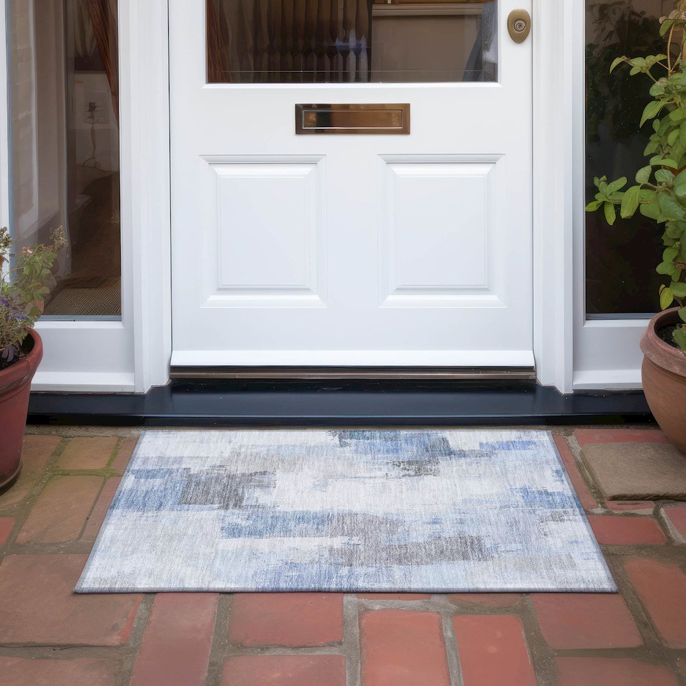 Machine Washable Indoor/Outdoor Chantille Denim 1'8" x 2'6" Rug. Picture 6