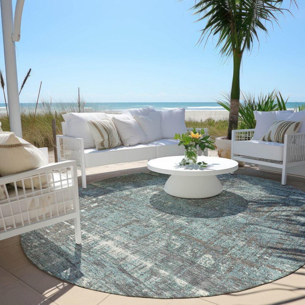 Machine Washable Indoor/Outdoor Chantille Taupe 8' x 8' Round Rug. Picture 6