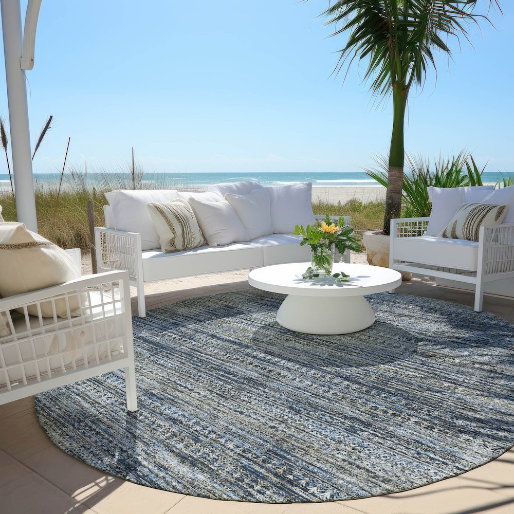 Machine Washable Indoor/Outdoor Chantille Denim 8' x 8' Round Rug. Picture 6