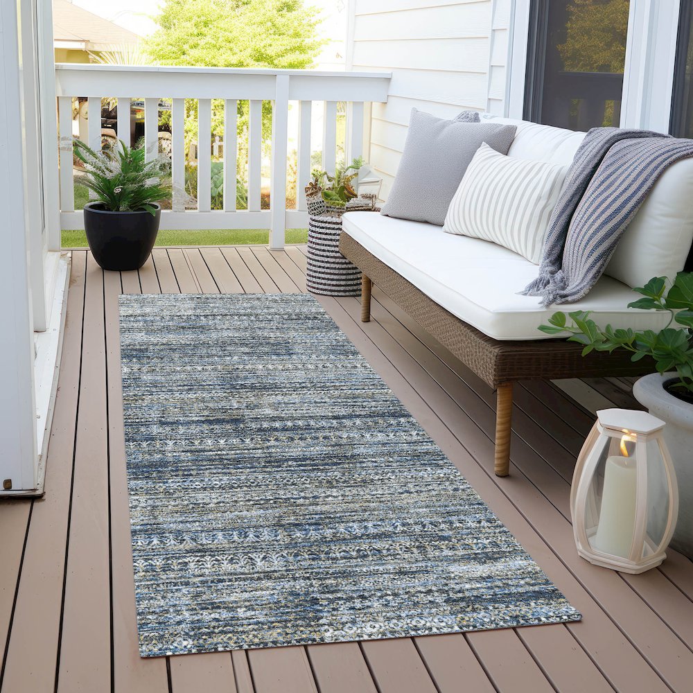 Machine Washable Indoor/Outdoor Chantille Denim 2'3" x 7'6" Runner Rug. Picture 6