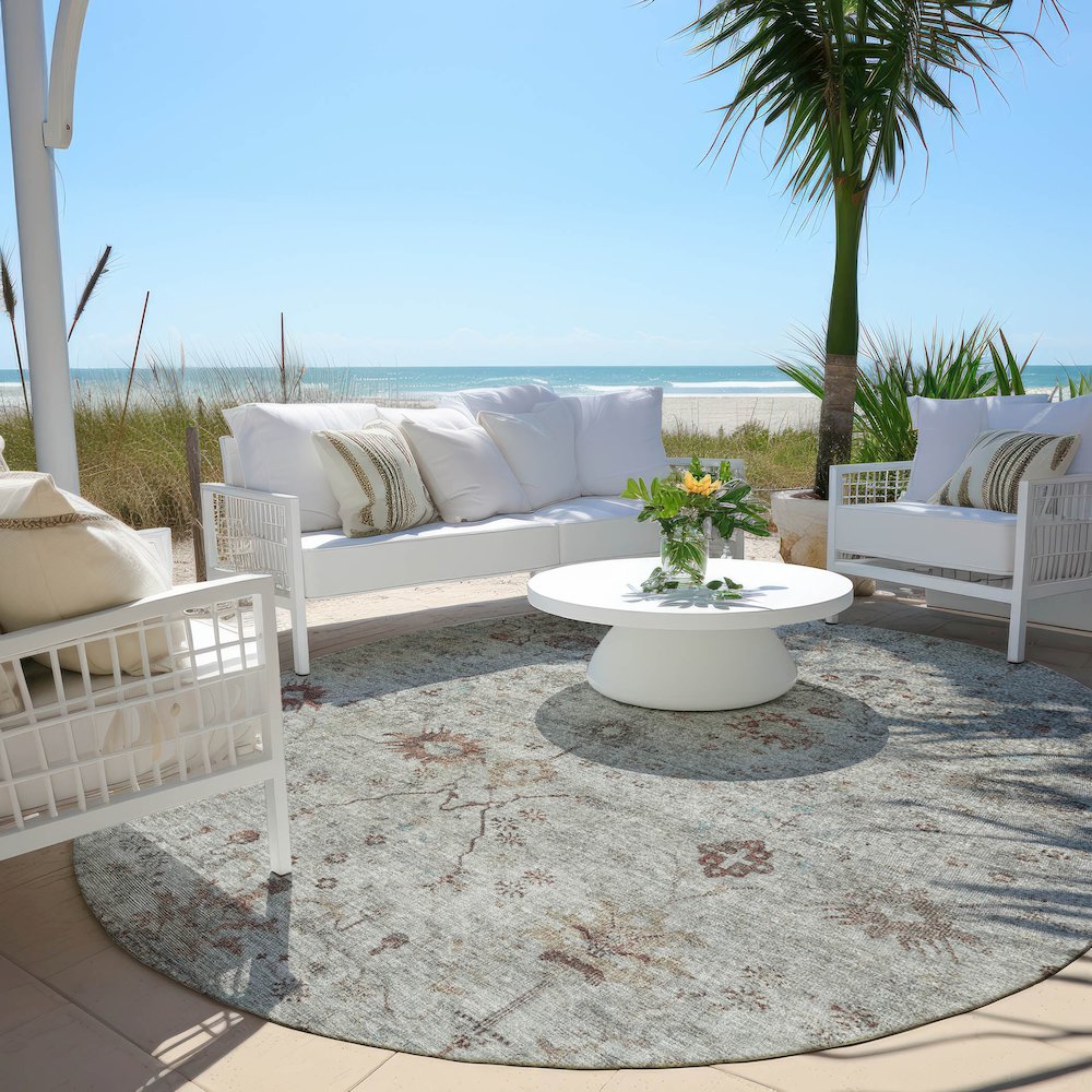 Machine Washable Indoor/Outdoor Chantille Gray 8' x 8' Round Rug. Picture 6
