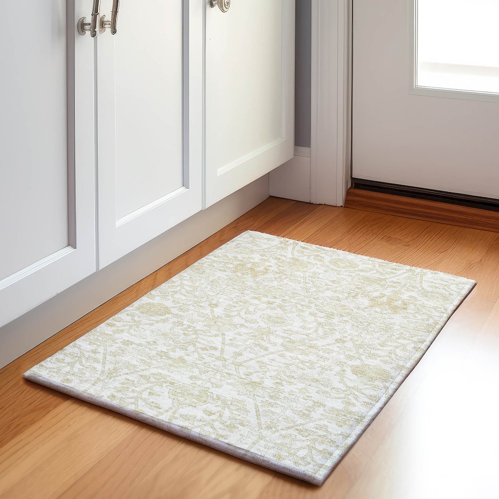 Machine Washable Indoor/Outdoor Chantille Ivory 1'8" x 2'6" Rug. Picture 5