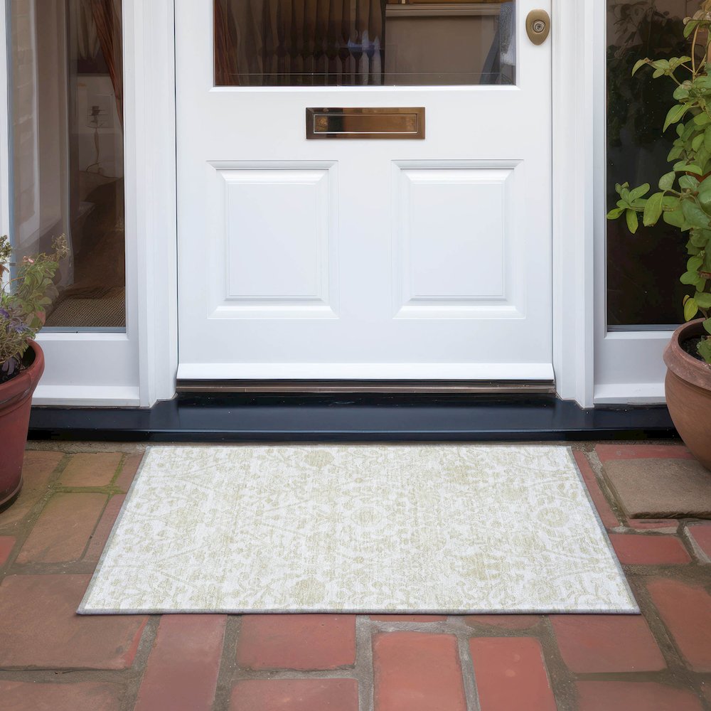 Machine Washable Indoor/Outdoor Chantille Ivory 1'8" x 2'6" Rug. Picture 6