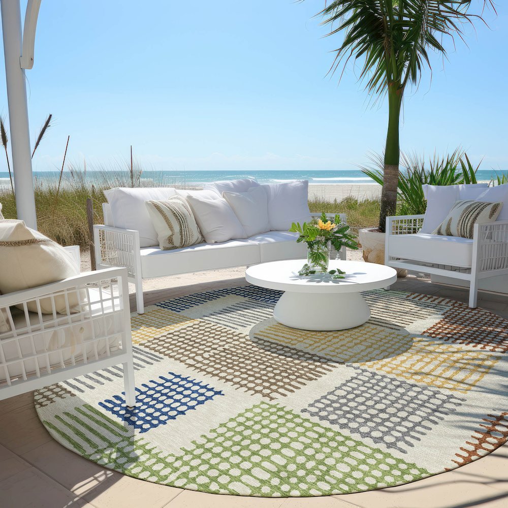 Machine Washable Indoor/Outdoor Chantille Putty 8' x 8' Round Rug. Picture 6
